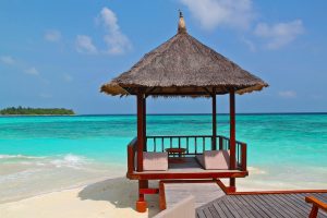 White sand beach and clear water in Aruba